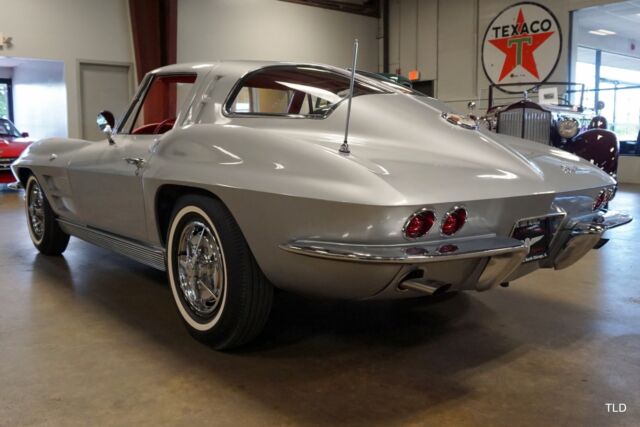 1963 Chevrolet Corvette Stingray - photo 12