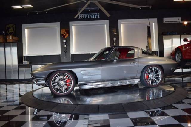 1963 Chevrolet Corvette Spilt Window - photo 12