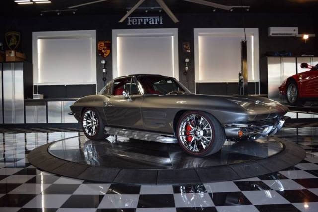 1963 Chevrolet Corvette Spilt Window - photo 2