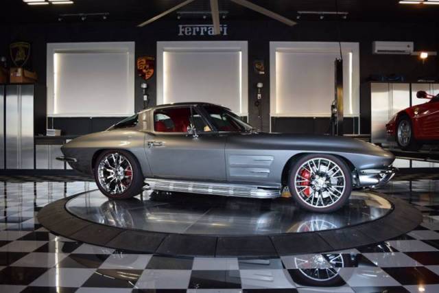 1963 Chevrolet Corvette Spilt Window - photo 3