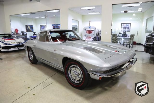 1963 CHEVROLET CORVETTE SPLIT WINDOW!! 327/300HP. 81000 ORIGINAL MILES!! 3 owner 1963 Chevrolet Corvette