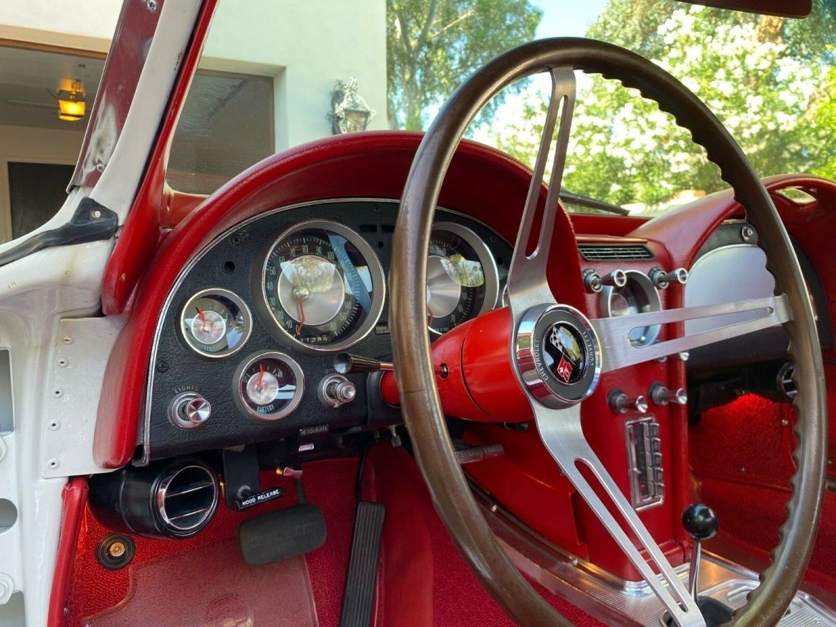 1963 Chevrolet Corvette Split Window Coupe - photo 12