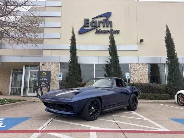 1963 Chevrolet Corvette Split Window Custom Coupe 1111 Miles Patriot Blue 2D Cou 1963 Chevrolet Corvette Split Window Custom Coupe