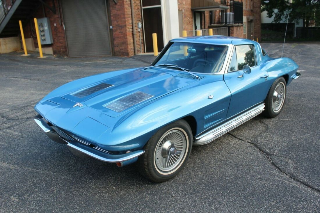 1963 Chevrolet Corvette Split Window Frame off Restored 327/300hp 4-speed 1963 Chevrolet Corvette Split Window