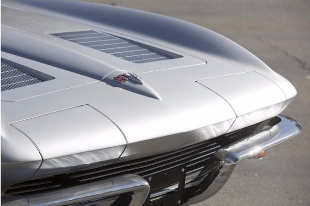 1963 Chevrolet Corvette stingray - photo 11