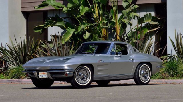 1963 Chevrolet Corvette stingray - photo 6