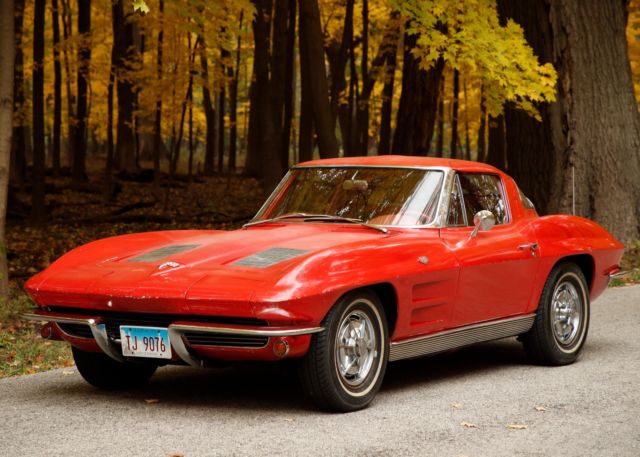 1963 Chevrolet Corvette Split-Window Sting Ray Coupe Survivor RED - RED 1963 Chevrolet Corvette Sting Ray Split Window Coupe