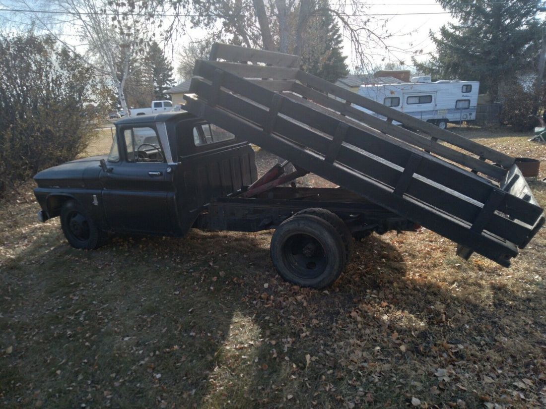 1963 Chevrolet Flat Bed Dually With Hoist Custom Cab - photo 4