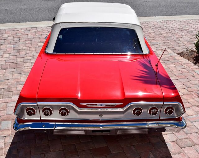 1963 Chevrolet Impala Convertible - photo 2