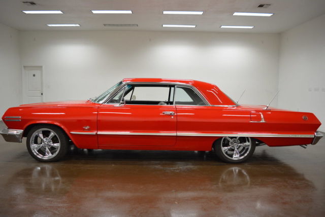 1963 Chevrolet Impala -- - photo 4