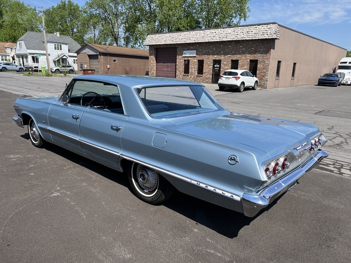 1963 Chevrolet Impala Sport Sedan - photo 11