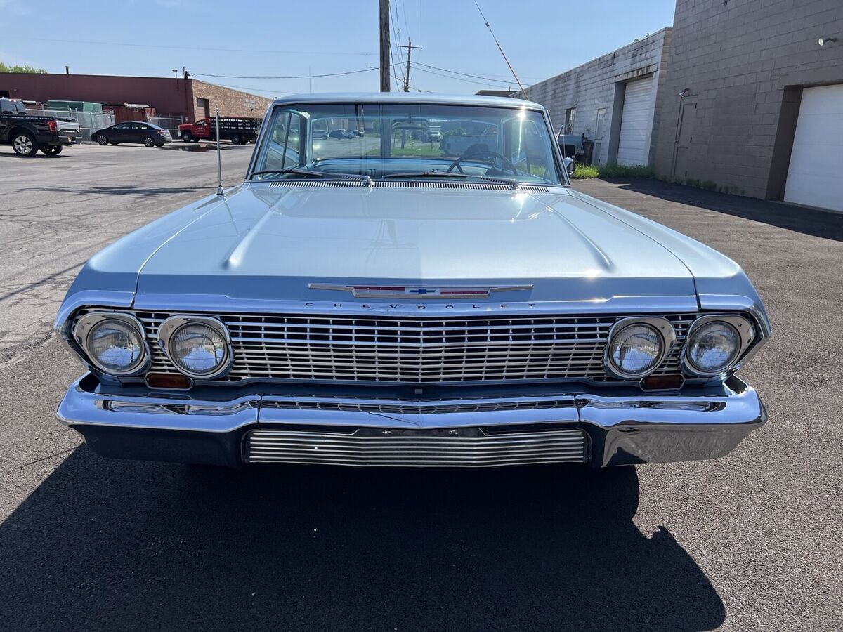 1963 Chevrolet Impala Sport Sedan - photo 3