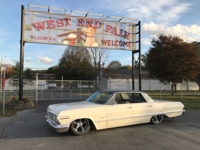 1963 Chevrolet Impala Sport Sedan - photo 2