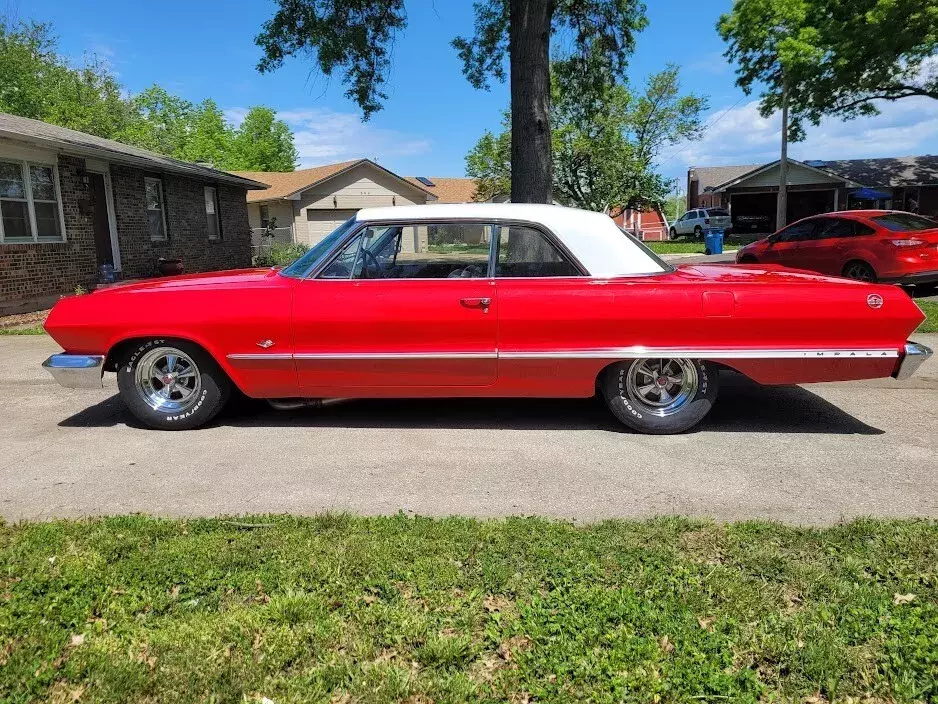 1963 Chevrolet Impala SS rust free numbers matching 300hp 327 four speed 1963 Chevrolet Impala