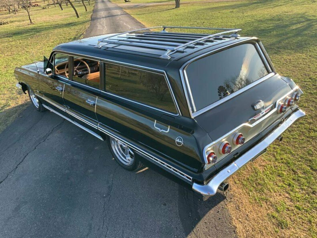 1963 Chevrolet Impala Wagon, Factory A/C, PS, PB, PW, Power Seats - photo 2