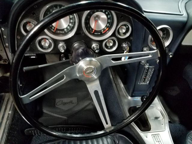 1963 Chevrolet Corvette coupe - photo 11