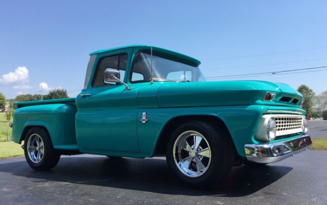 1963 Chevy C10 Short Bed Truck! Rebuilt 350 Engine, 350 Auto Trans, PS, PDB! 1963 Chevrolet C-10