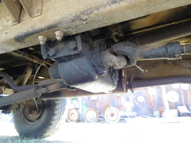 1963 Chevrolet Suburban - photo 12