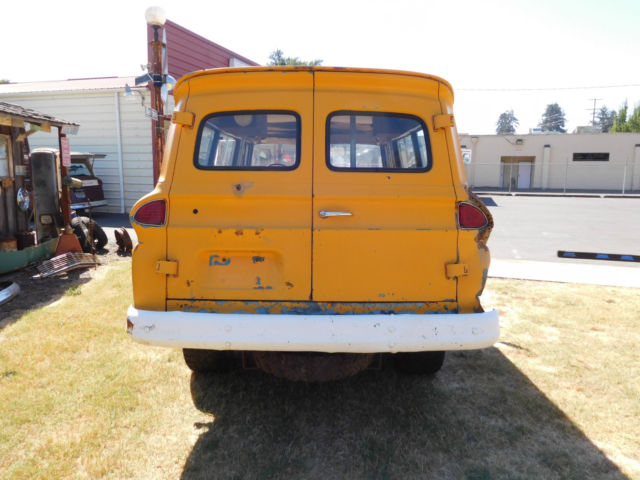1963 Chevrolet Suburban - photo 4