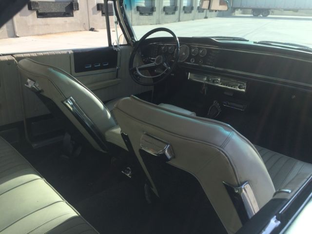 1963 Chrysler 300 Series - photo 8