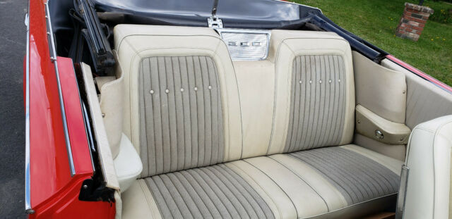 1963 Chrysler 300 Series 2 Door Convertible - photo 9
