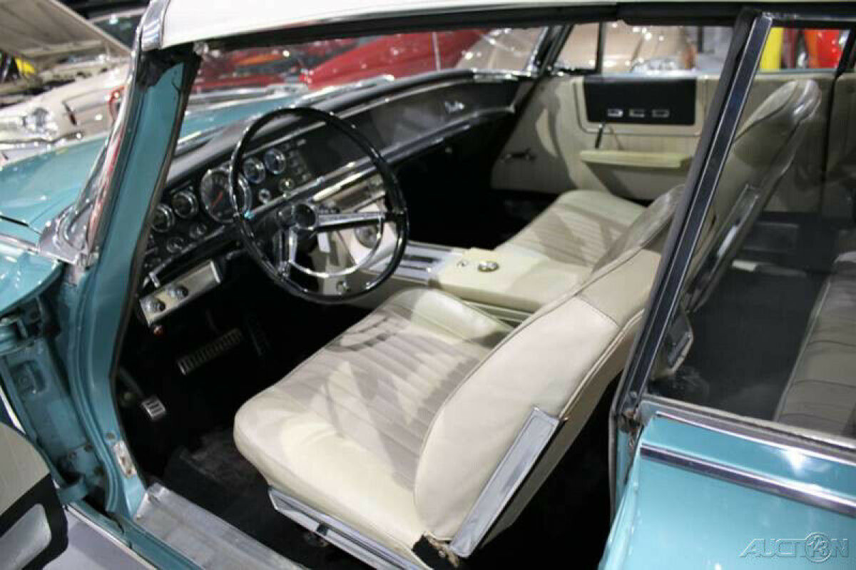 1963 Chrysler 300 Series Pace Setter Pace Car - photo 10
