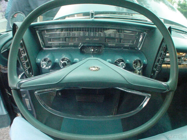 1963 Chrysler Imperial - photo 2