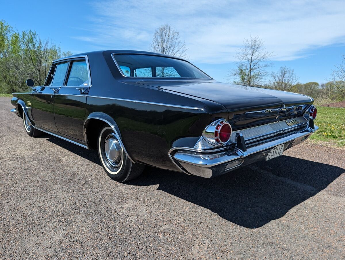 1963 Chrysler New Yorker Deluxe Sedan Formal Black-Madison Grey 413ci V8 Auto - photo 12