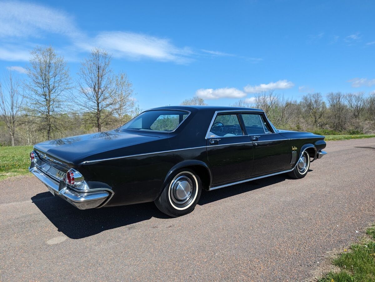 1963 Chrysler New Yorker Deluxe Sedan Formal Black-Madison Grey 413ci V8 Auto - photo 2