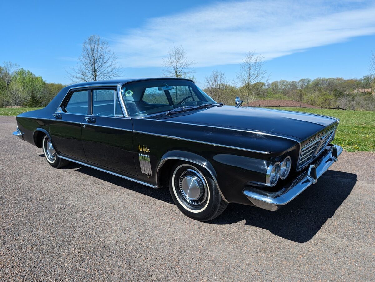 1963 Chrysler New Yorker Deluxe Sedan Formal Black-Madison Grey 413ci V8 Auto - photo 4