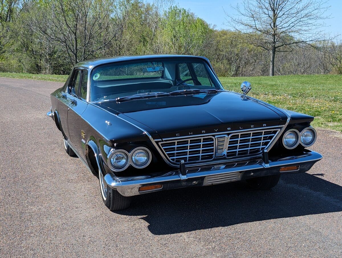 1963 Chrysler New Yorker Deluxe Sedan Formal Black-Madison Grey 413ci V8 Auto - photo 5