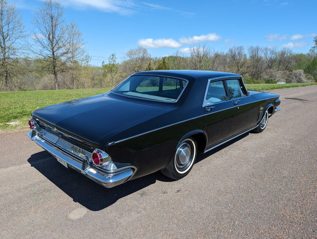 1963 Chrysler New Yorker Deluxe Sedan Formal Black-Madison Grey 413ci V8 Auto - photo 9