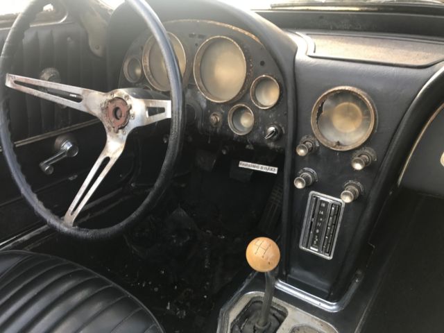 1963 Chevrolet Corvette CONVERTIBLE - photo 11