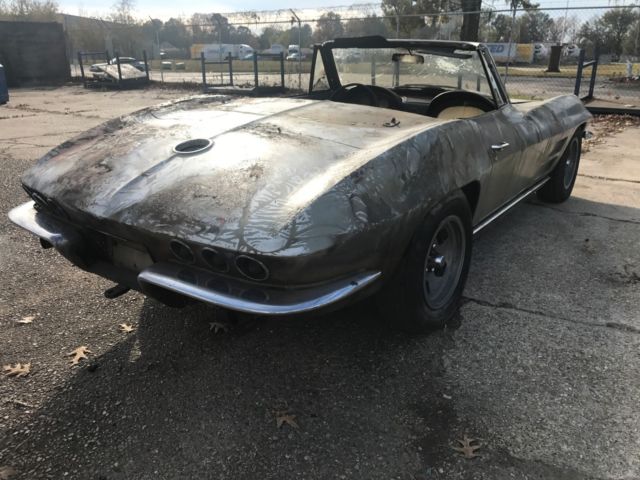 1963 Chevrolet Corvette CONVERTIBLE - photo 2