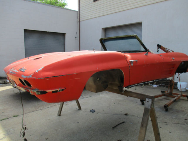 1963 Chevrolet Corvette STING RAY - photo 5
