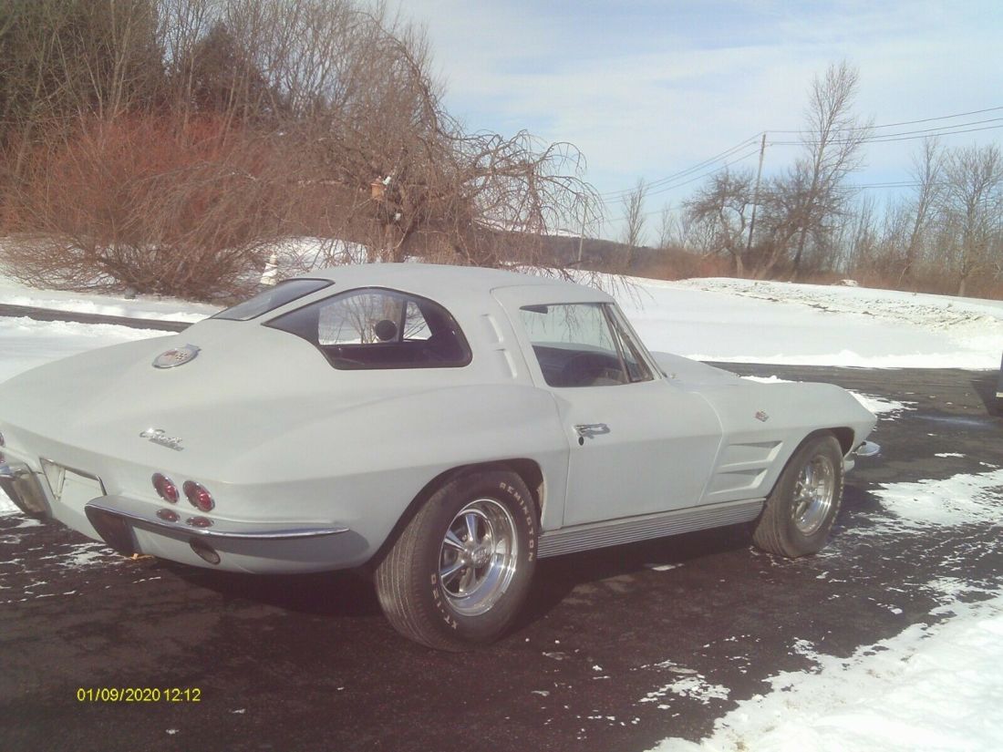 1963 Chevrolet Corvette - photo 6