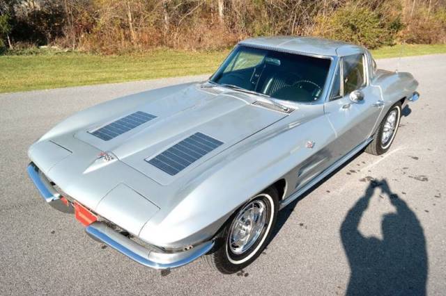 1963 Chevrolet Corvette - photo 2