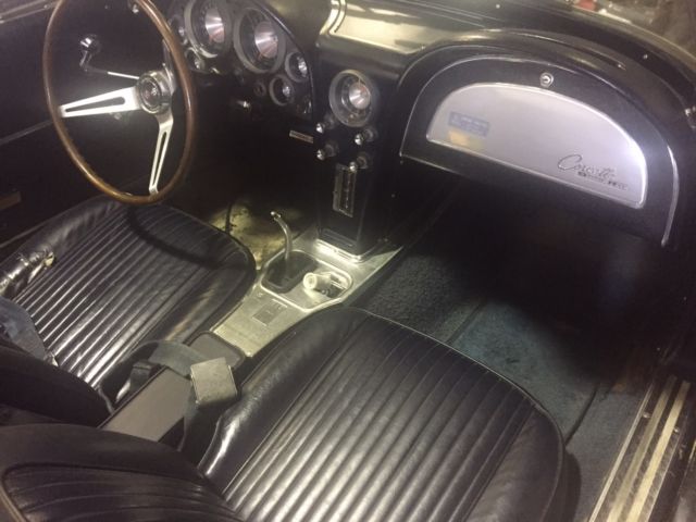 1963 Chevrolet Corvette convertable - photo 7