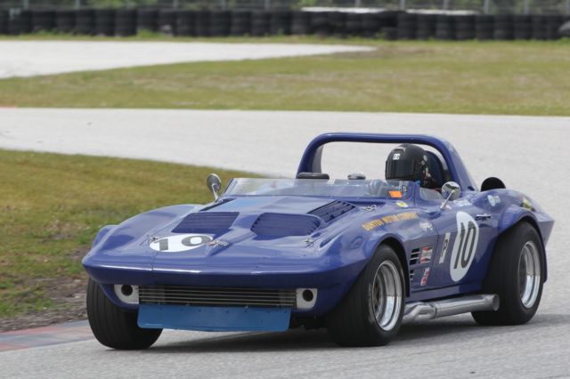 1963 Chevrolet Corvette - photo 11