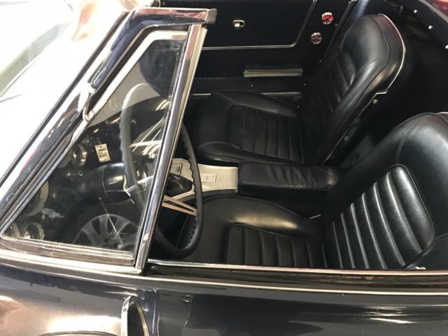 1963 Chevrolet Corvette Convertible - photo 5