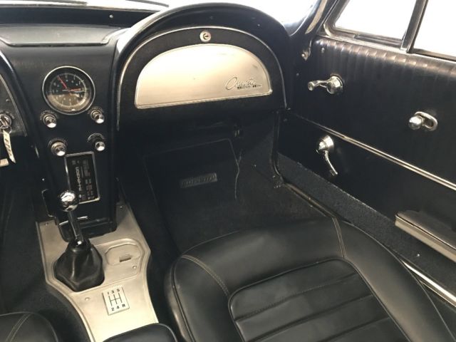 1963 Chevrolet Corvette Convertible - photo 7