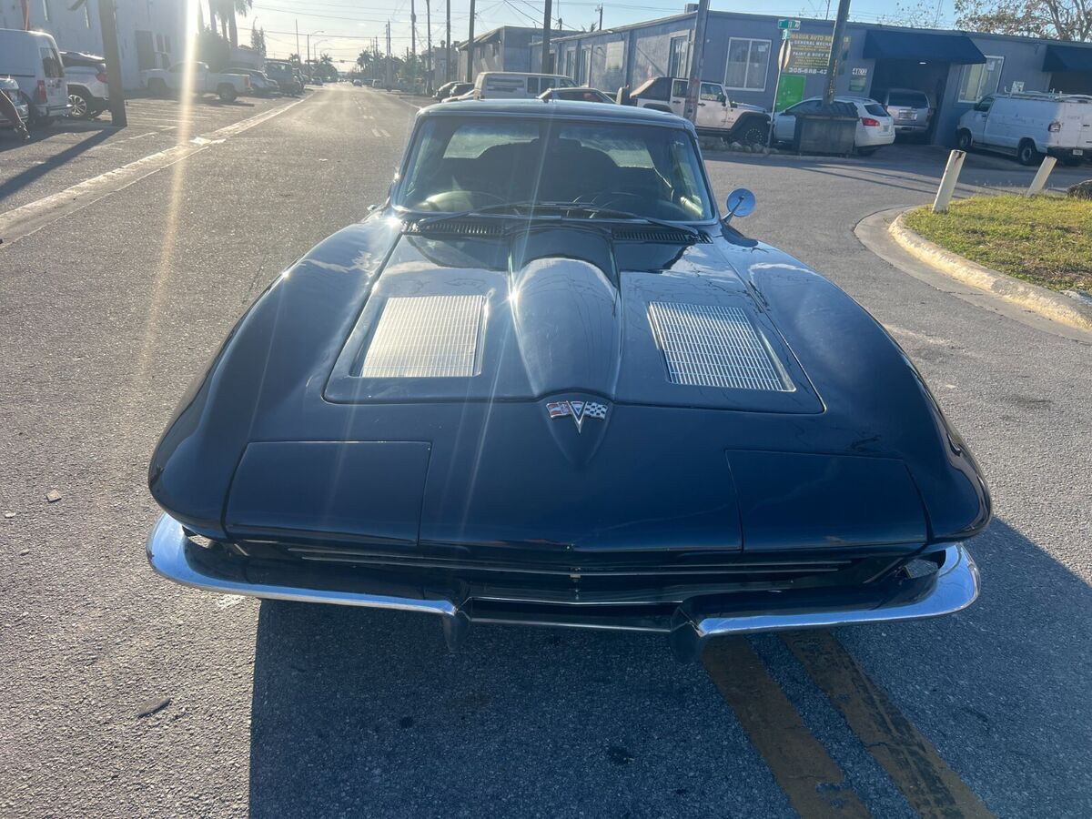 1963 Chevrolet Corvette - photo 2