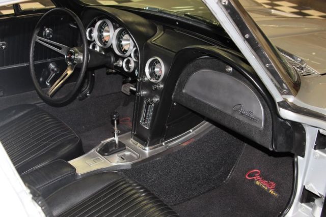 1963 Chevrolet Corvette -- - photo 13