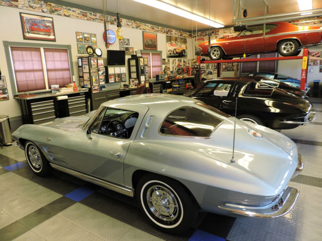 1963 Corvette Split Window- Beautiful Silver Blue- Automatic, PS, PB and PW. 1963 Chevrolet Corvette