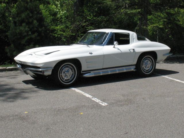 1963 CORVETTE SPLIT WINDOW COUPE 327/340 4 SPEED ORIGINALLY RARE BLACK ON BLACK 1963 Chevrolet Corvette SPLIT WINDOW COUPE