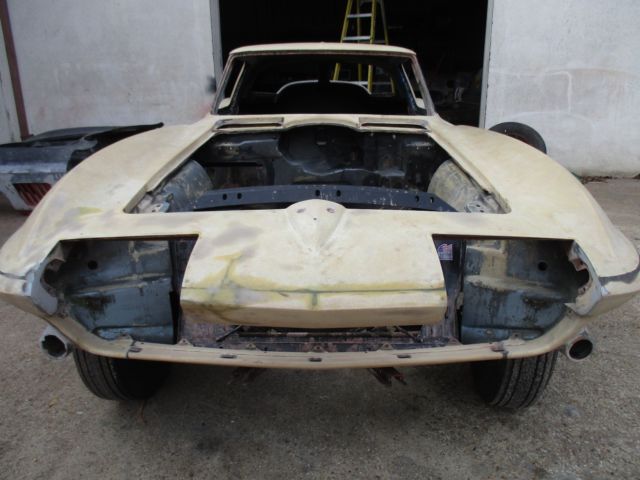 1963 Chevrolet Corvette STING RAY - photo 5