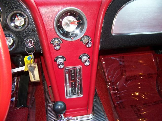 1963 Chevrolet Corvette Coupe - photo 9