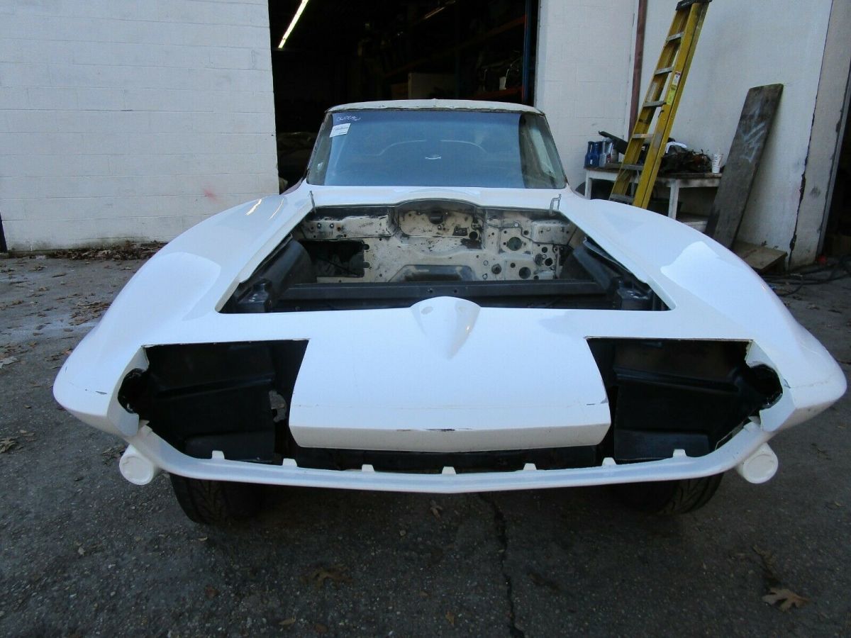 1963 Chevrolet Corvette STINGRAY SPORT COUPE - photo 11
