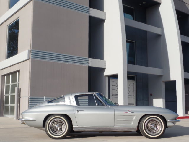 1963 Corvette Split Window Fuelie 360hp 4 Speed Matching Numbers Must See!!!! 1963 Chevrolet Corvette Fuelie Split Window 4-Speed