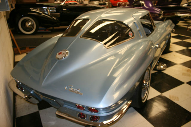 1963 Chevrolet Corvette - photo 3